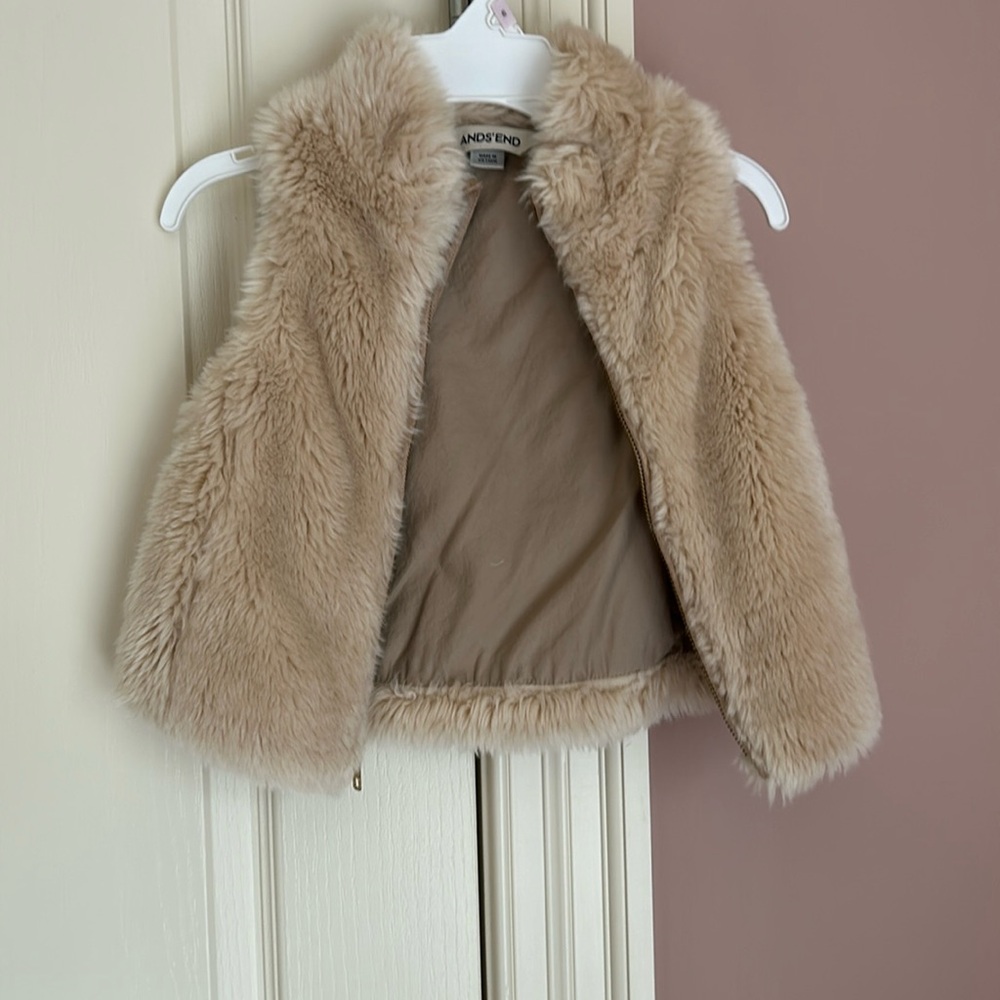 Girls size 4 faux fur vest